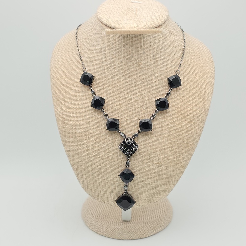 Vtg CROWN TRIFARI Y Necklace Signed Black Faceted Cushion Cut Stones 18" Lovely! - Picture 5 of 13